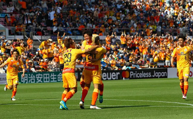 Màn giao tranh đỉnh cao giữa Shonan Bellmare vs Shimizu S-Pulse